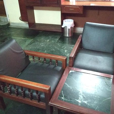 Hotel Rukmini Alwaye Екстер'єр фото