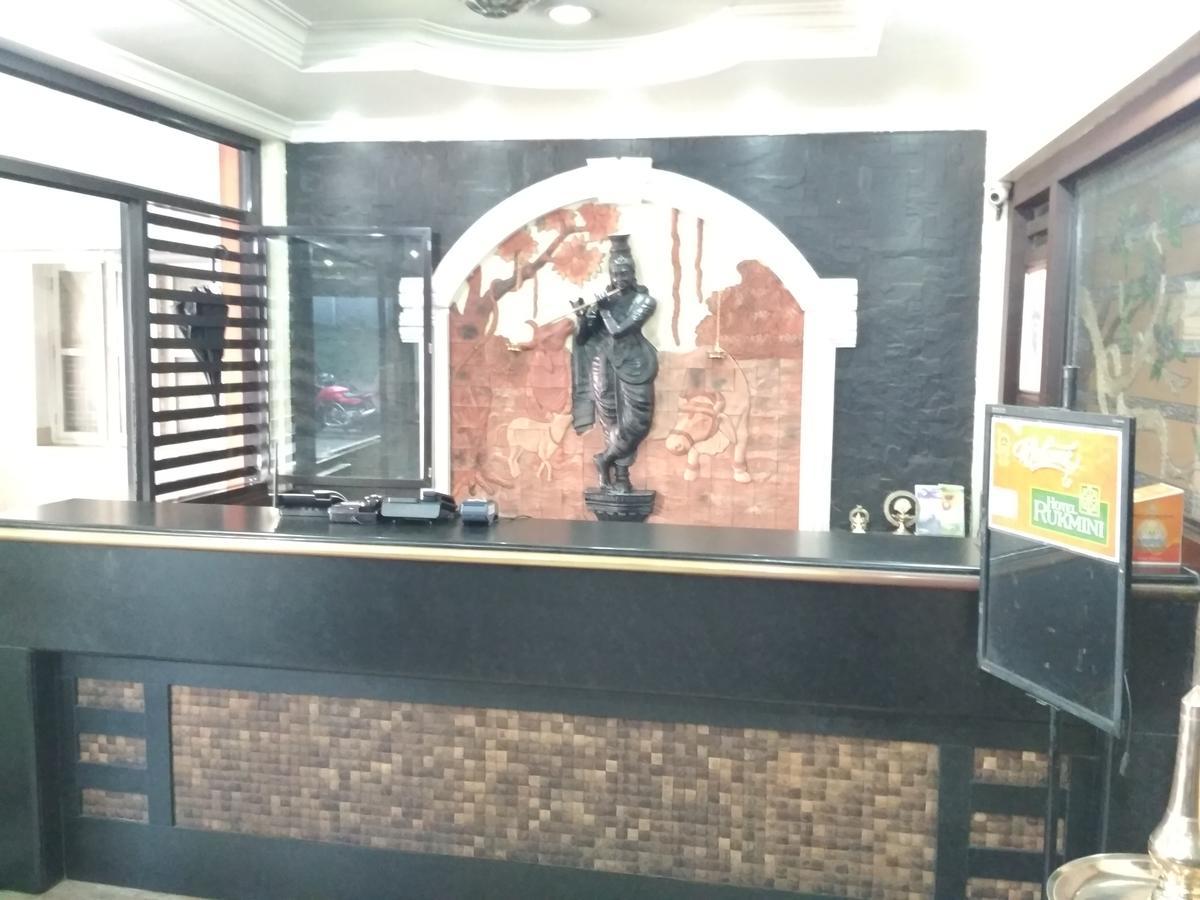 Hotel Rukmini Alwaye Екстер'єр фото